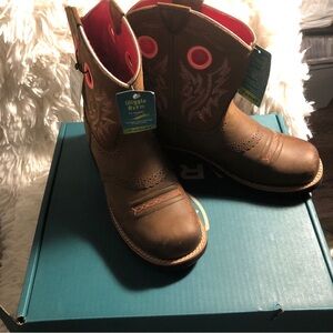 Ariat Fatbaby Cowgirl Western Boot Size 6 Medium Youth Girl Wiggle Room Riding